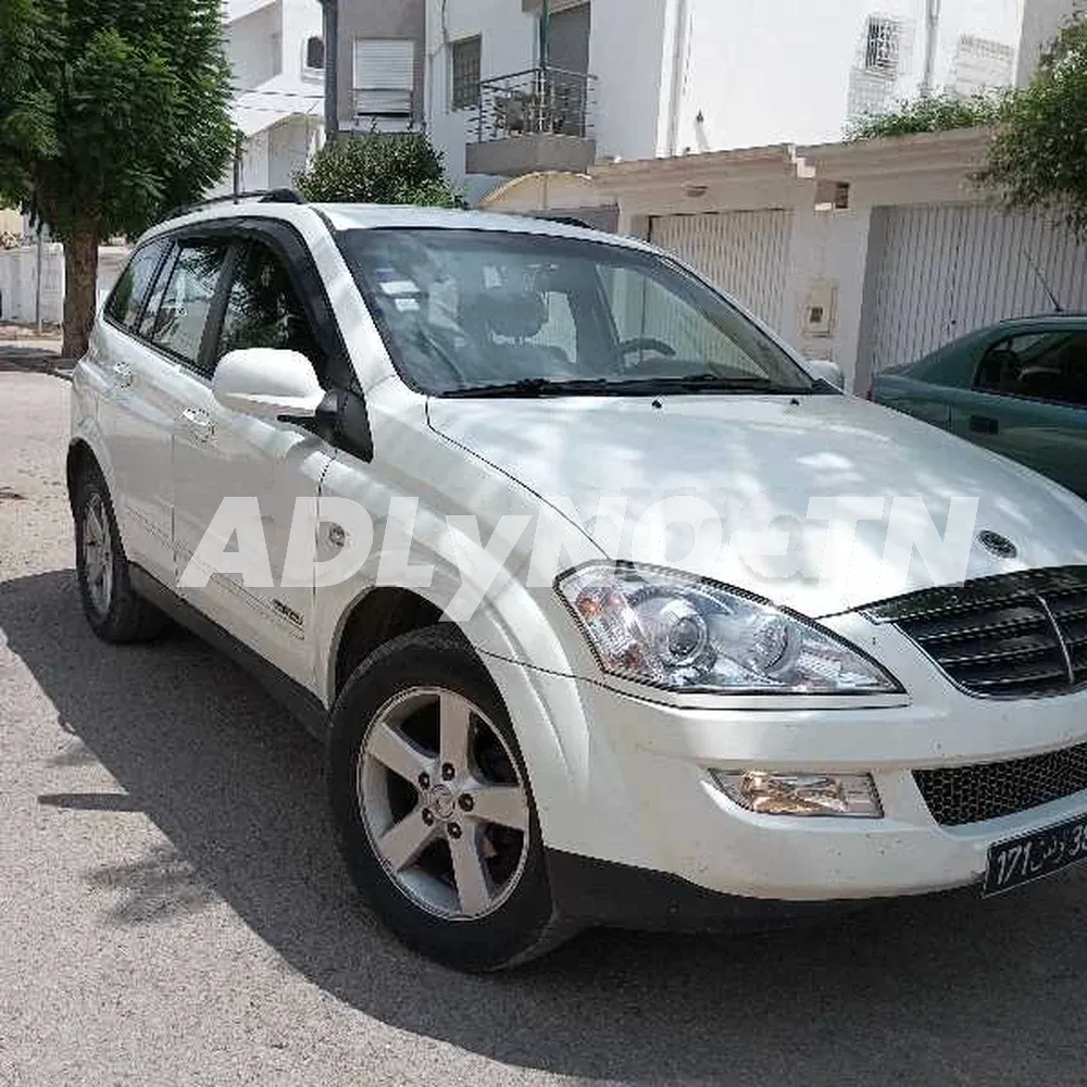 ssangyon kyron 4*4 BVA TOIT ouvrant à Ariana - Photo 2