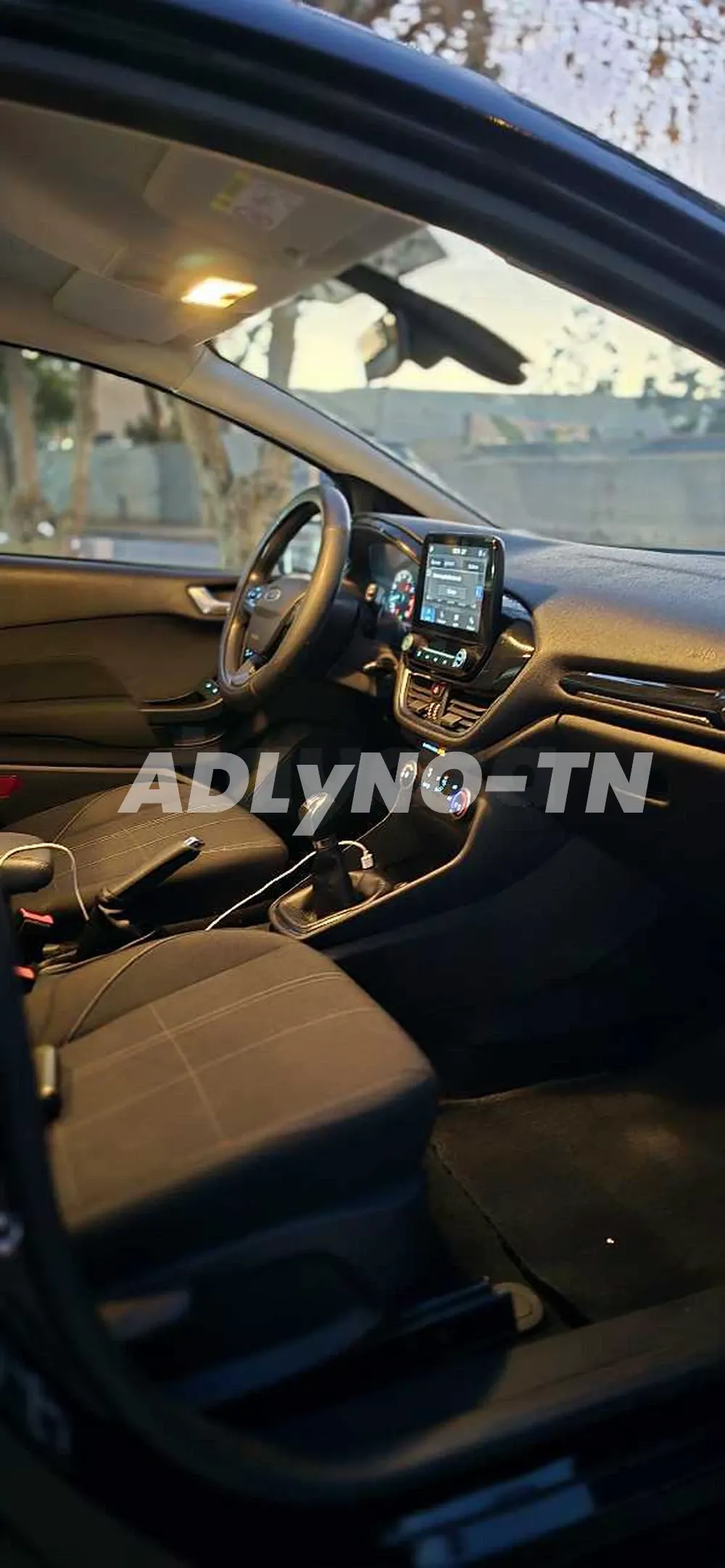 Ford fiesta titanium premier main TÉL 50.598.507 à Manouba - Photo 7