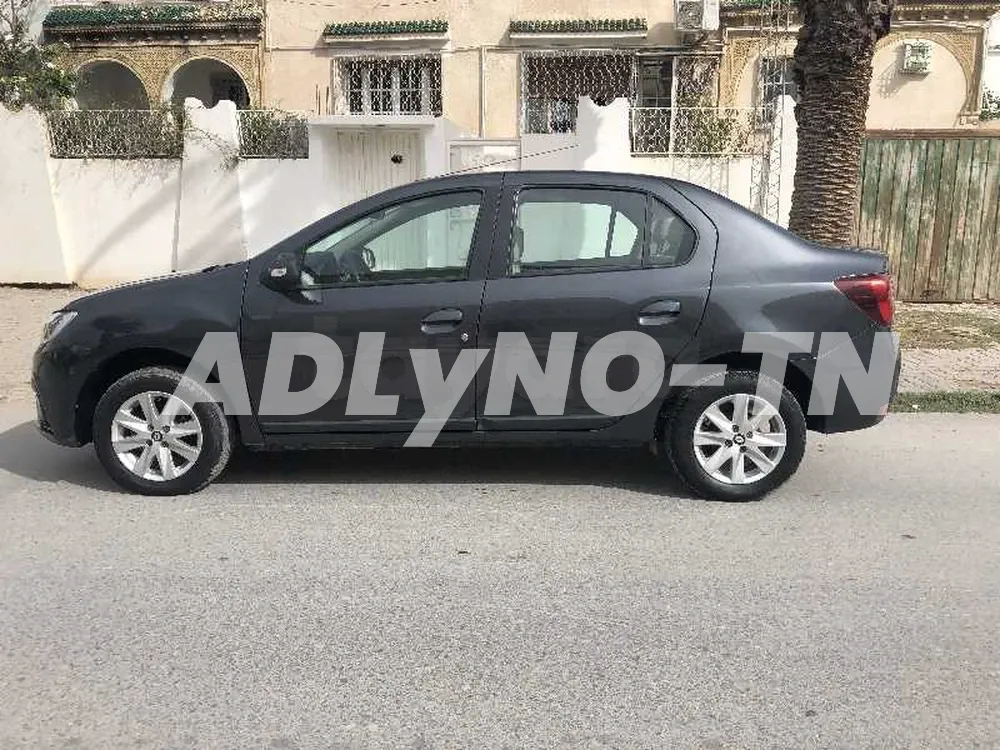 Femme directrice vend Renault Symbol 3 élégance année 2019 à Tunis - Photo 3