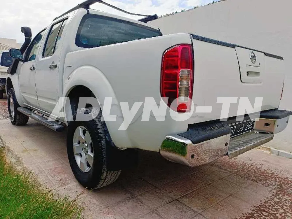 navara boîte auto à Ariana - Photo 3