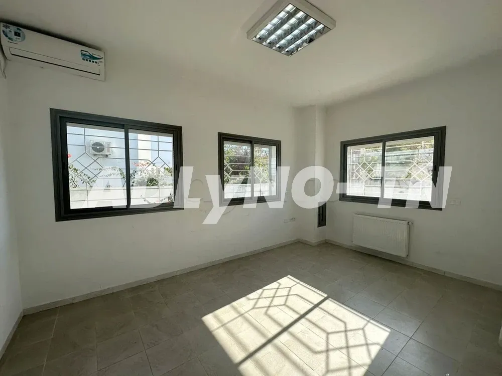  Appartement S+2 à La Soukra ZAL1589 