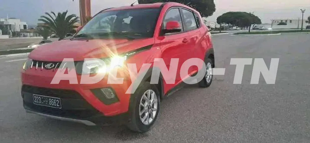 MAHINDRA KUV 100 PREMIÈRE MAIN EN EXCELLENT ÉTAT à Bizerte - Photo 2