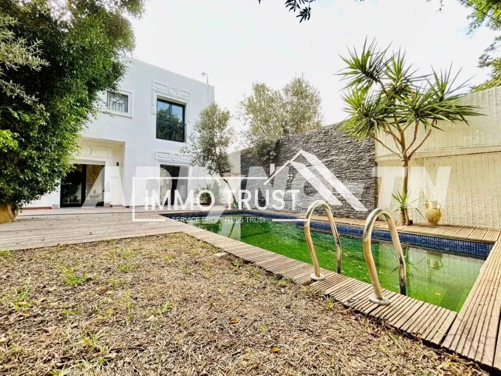 ?Villa S+3 avec jardin et piscine à La Soukra à Ariana - Photo 1