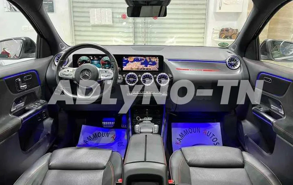 MERCEDES- BENZ GLA 250 AMG EDITION à Sfax - Photo 9