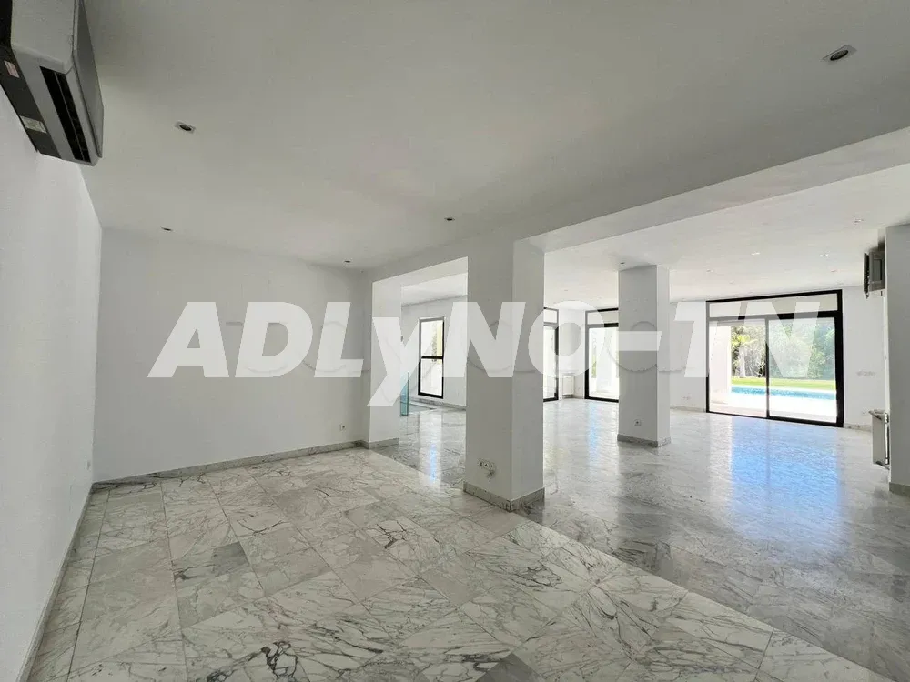 A louer villa de 600 m² à Gammarth à Tunis - Photo 1