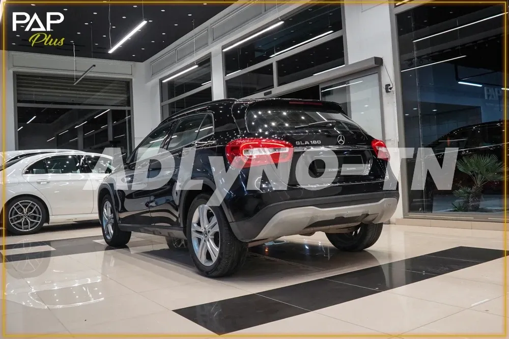 ▶ MERCEDES-BENZ GLA 180 ◀ à Tunis - Photo 9