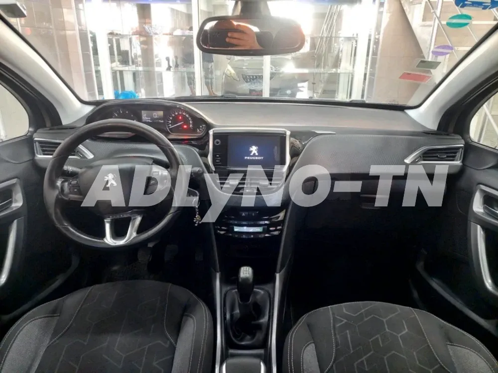 PEUGEOT 2008 1.2 -TEL 98479647 à Ariana - Photo 7