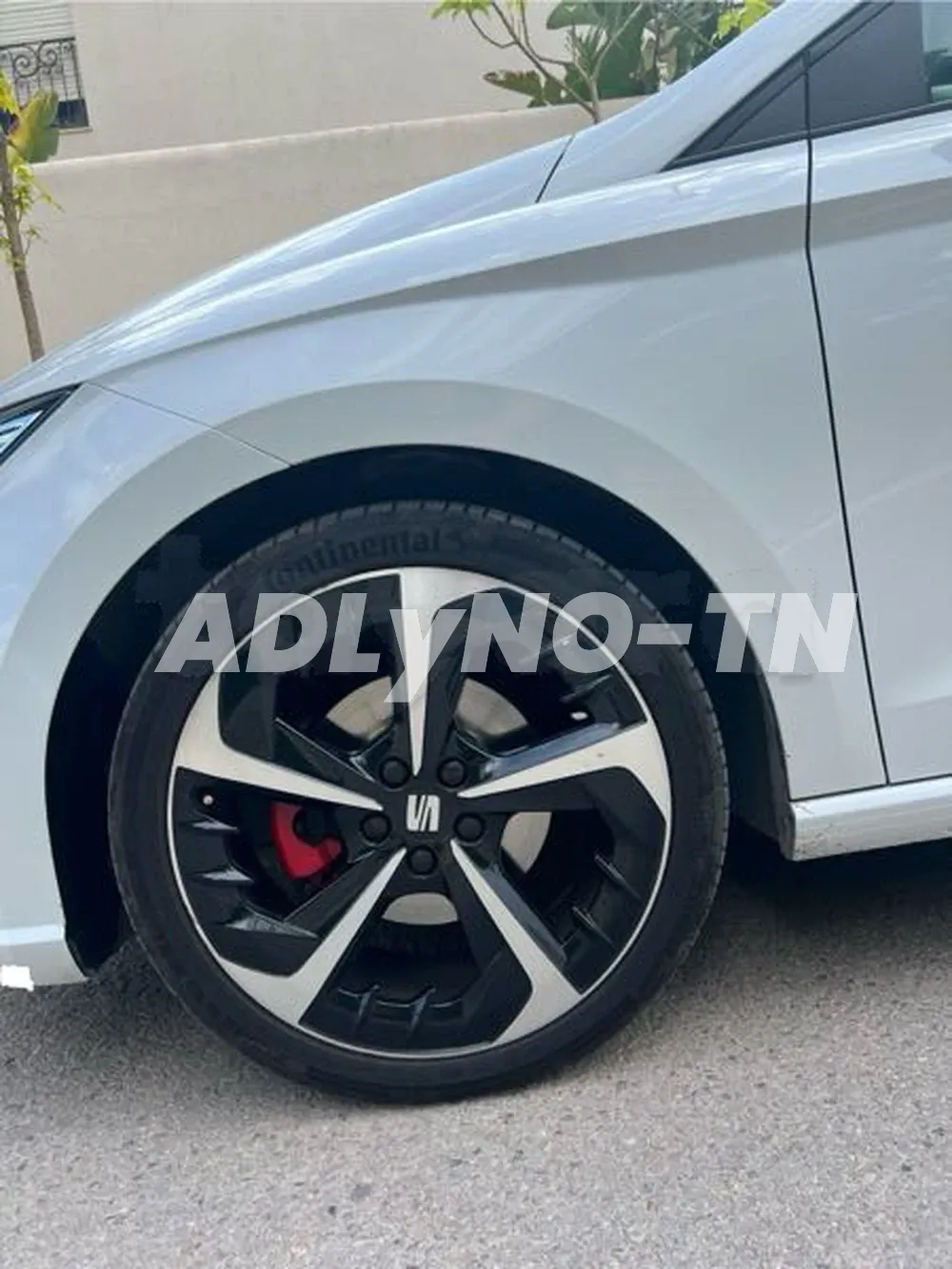 seat Ibiza FR plus boîte automatique à Tunis - Photo 4