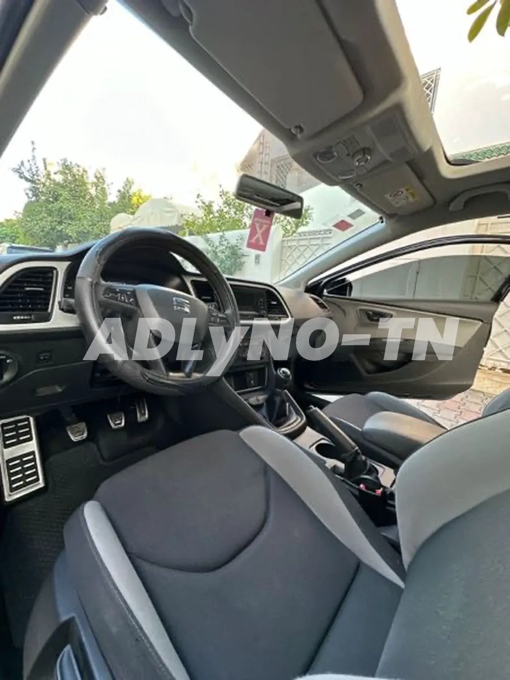 Seat leon TSI à Tunis - Photo 4