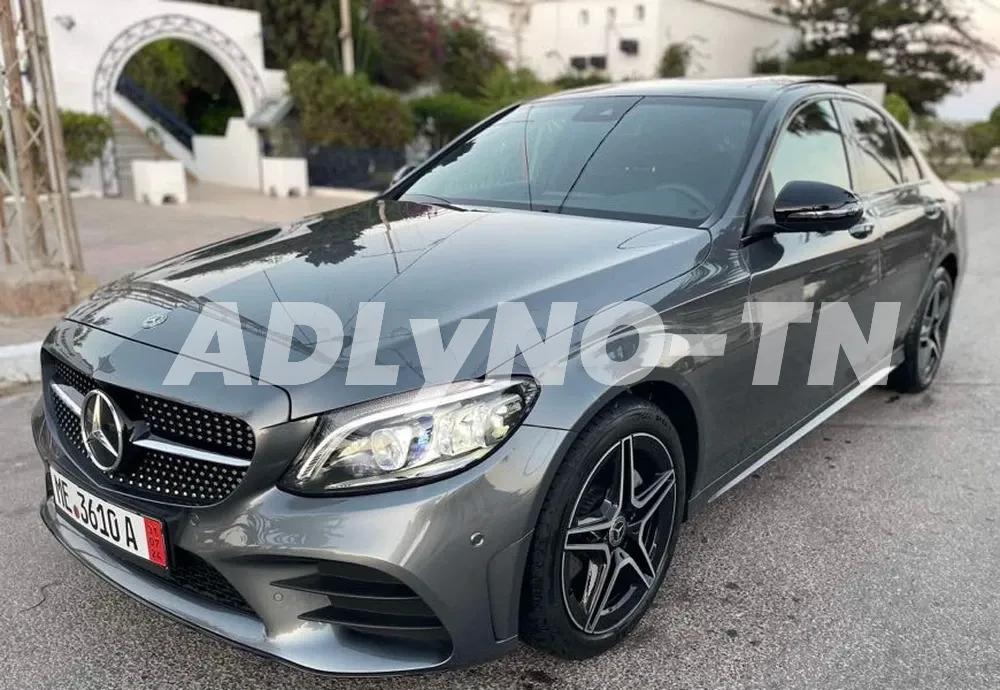 C200 4 matic kit amg roulée 9mkm black edition full options tu246 à Bizerte - Photo 2