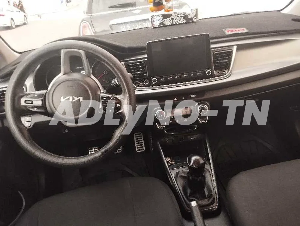 kia rio prestige faible kilométrage 30k 22599219 à Tunis - Photo 8