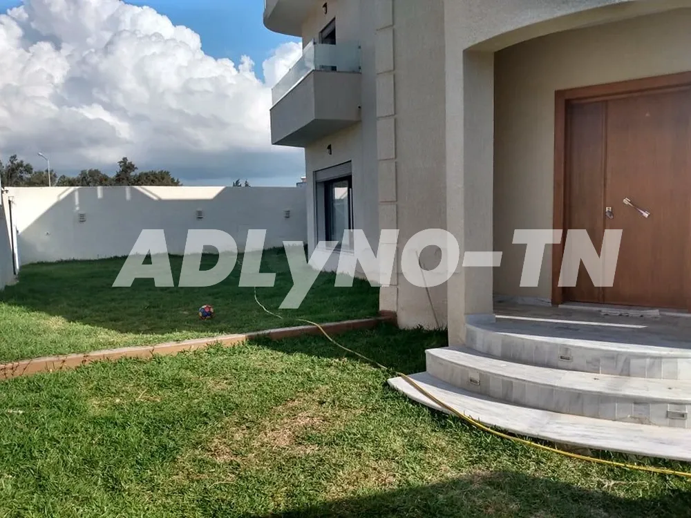 Villa très haut standing à Nabeul - Photo 1