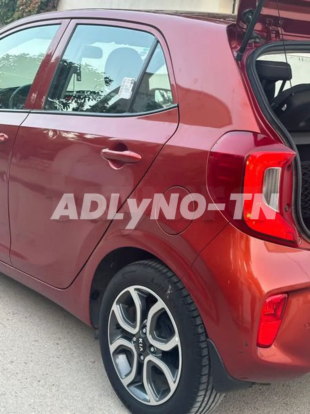 À vendre Magnifique, kia Picanto première main 21.736.042 à Tunis - Photo 8