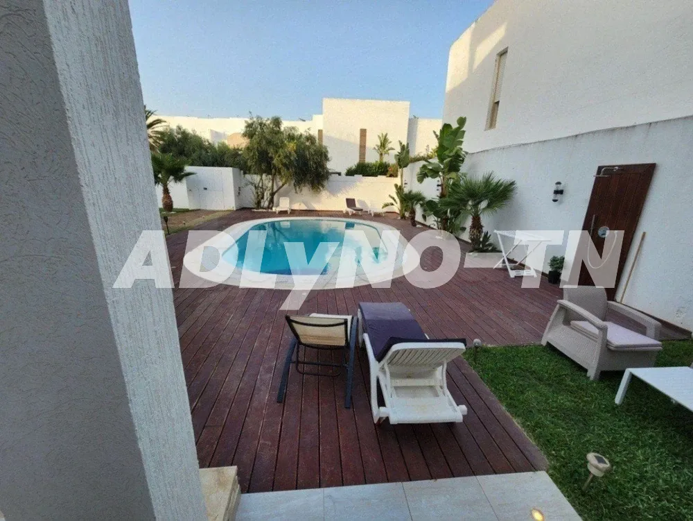 Une grande villa à gammarth en vente à Tunis - Photo 2