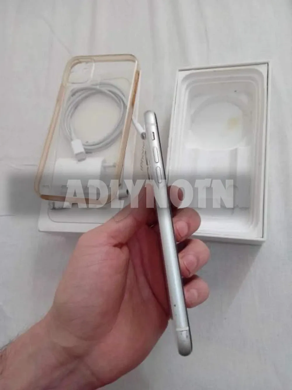 iPHONE 11 64GB BLANC à Tunis - Photo 3