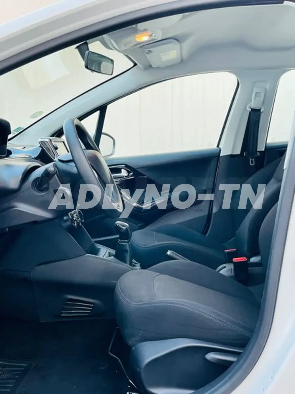 peugeot 208 diesel ehdi fin serie à sousse - Photo 4