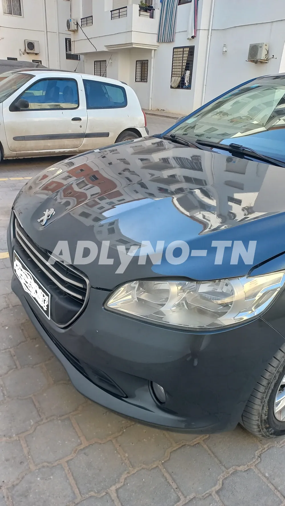 A vendre Peugeot 301 198000 km à Ben Arous - Photo 2