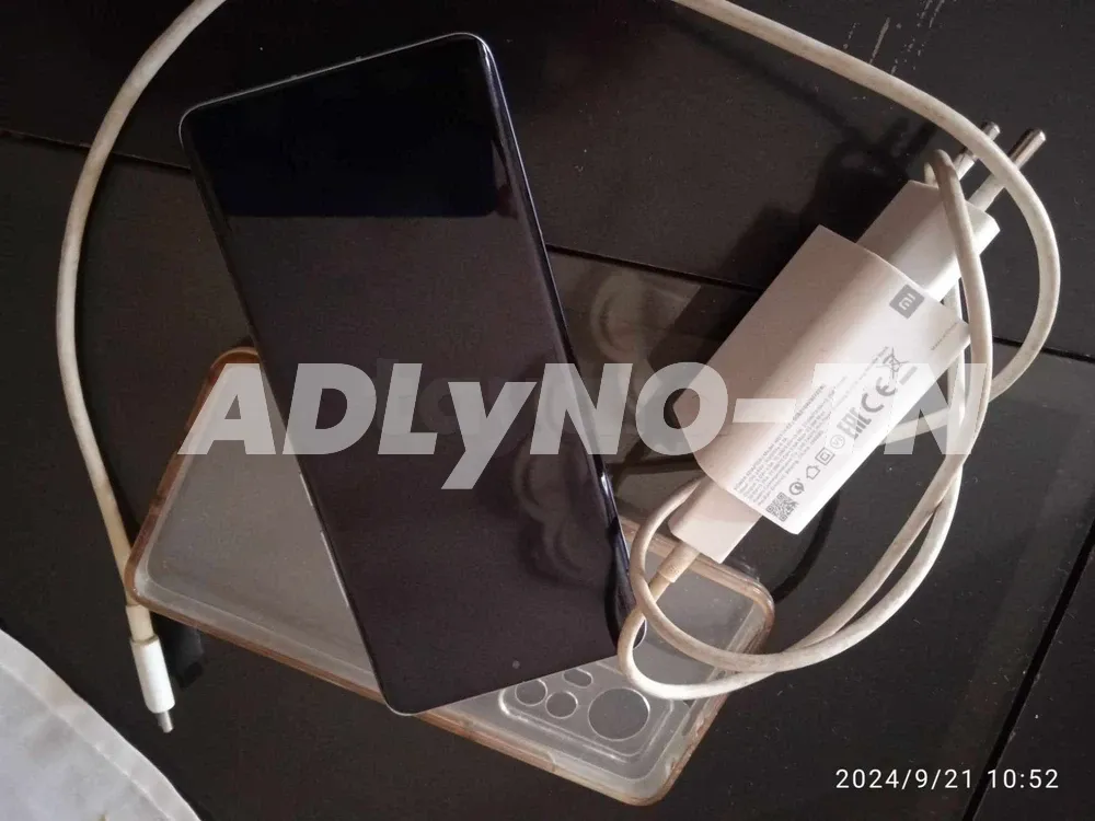  Vivo V30 lite 
