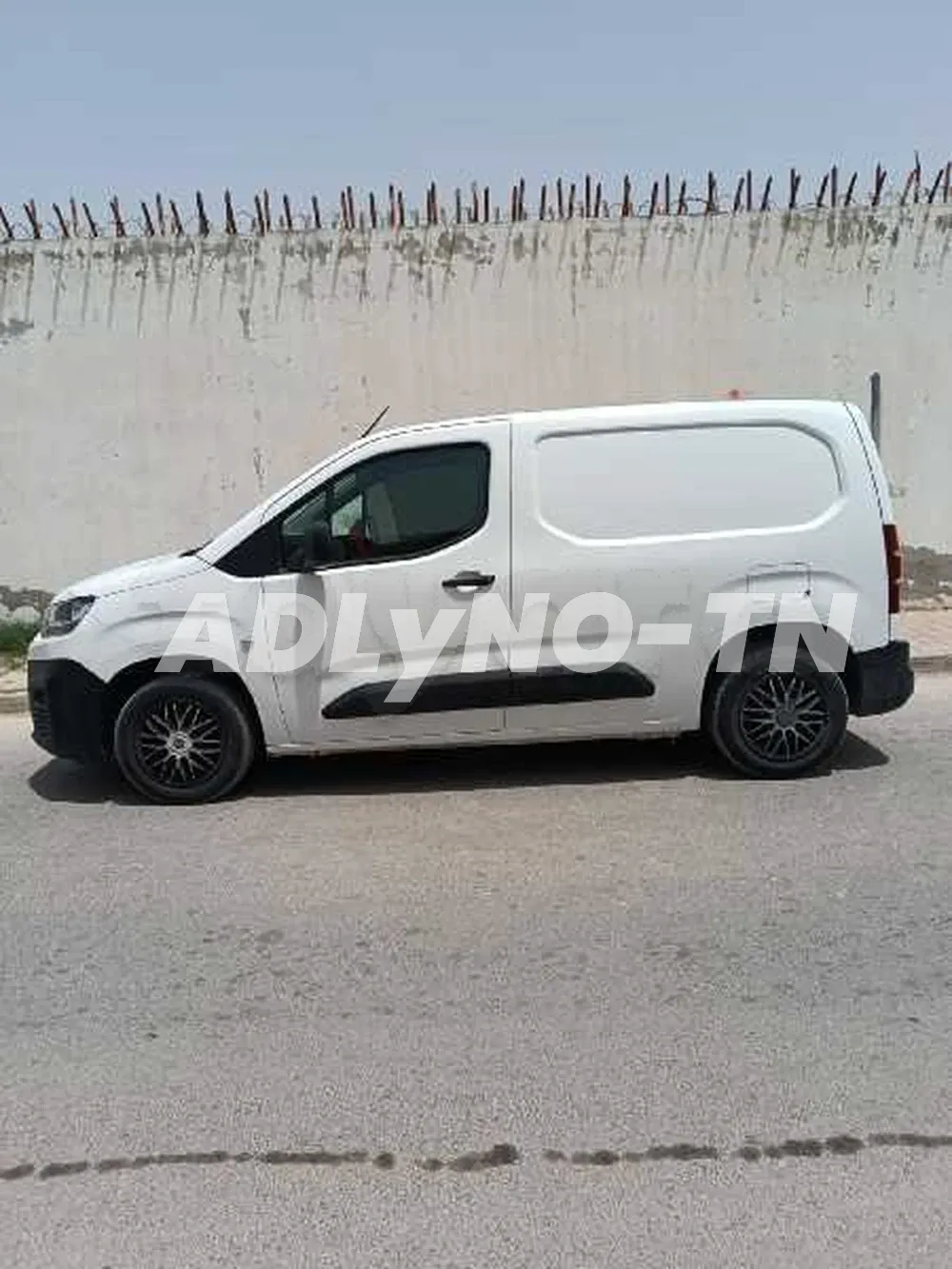 Citroen k9 toutes options jdida numéro 93 415 589 à Kairouan - Photo 3