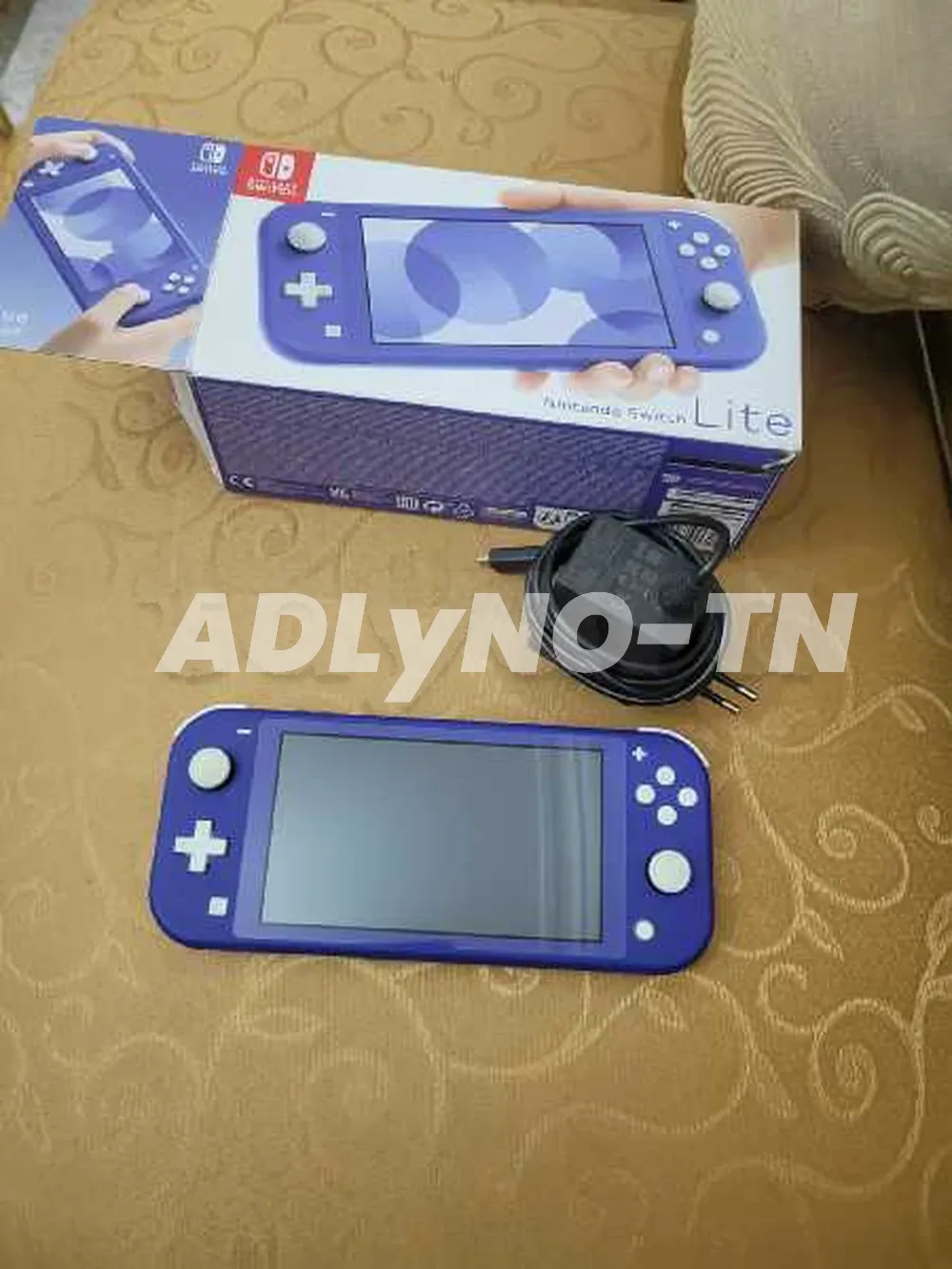 nintendo switch lite non patchée avec paquet et chargeur dorigine prix 430d à Manouba - Photo 4