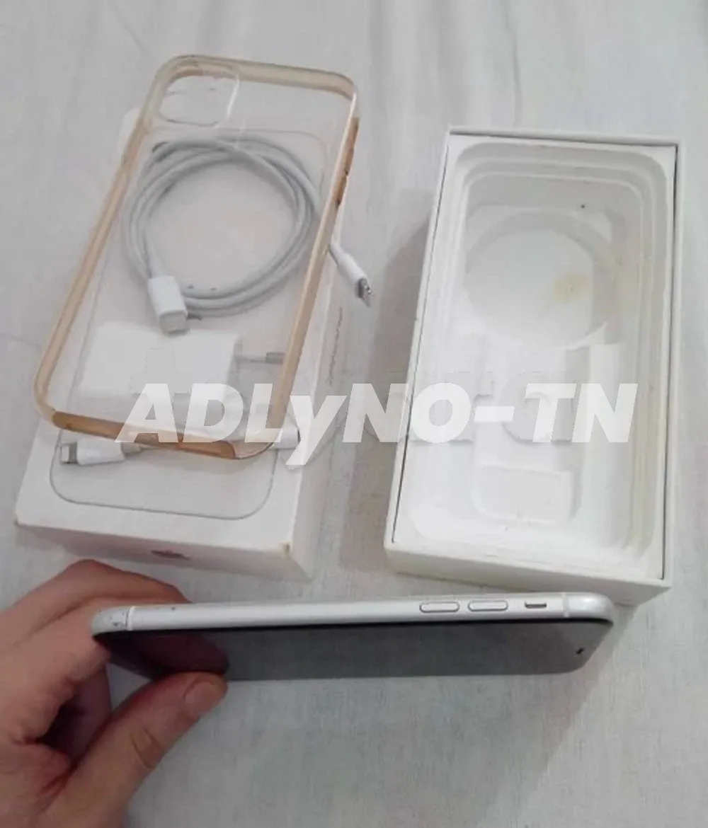 IPHONE 11 64GB BLANC 79% BATTERIE ? à Tunis - Photo 5