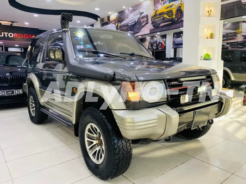 ⚜️ MITSUBISHI PAJERO 2.5⚜️ 〰️ chassis court 〰️ à Ariana - Photo 2