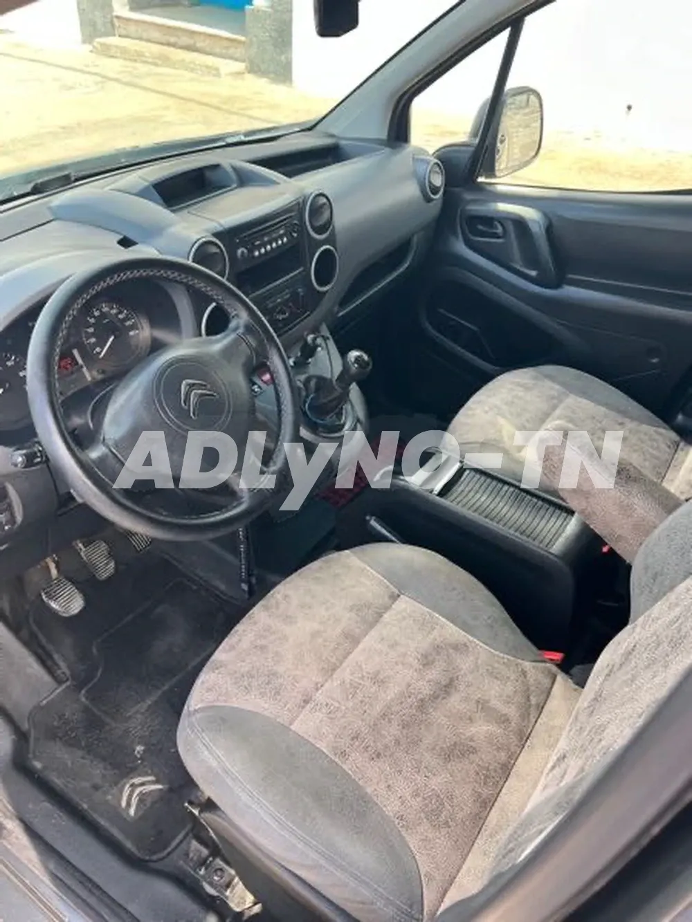 Citroën Berlingo B9 à Bizerte - Photo 2