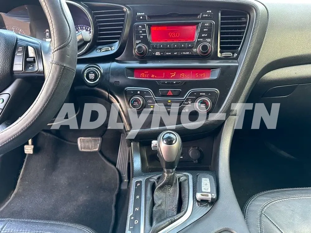 Kia Optima à Sfax - Photo 8
