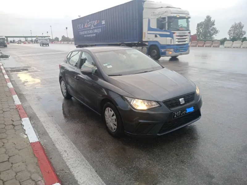 Seat Ibiza Essence 2020 à Bizerte - Photo 1