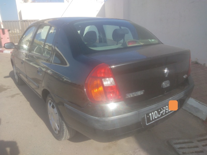 Renault Clio Essence 2003 à Ariana - Photo 3