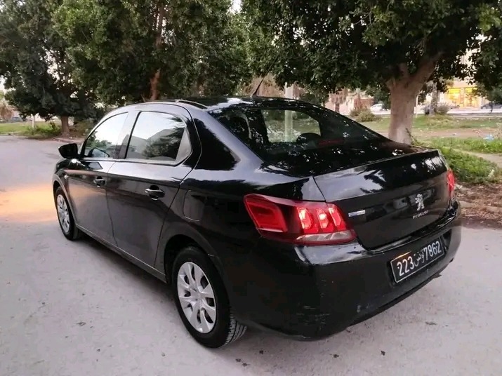 PEUGEOT 301 PREMIÈRE MAIN TRÈS PROPRE à Bizerte - Photo 4