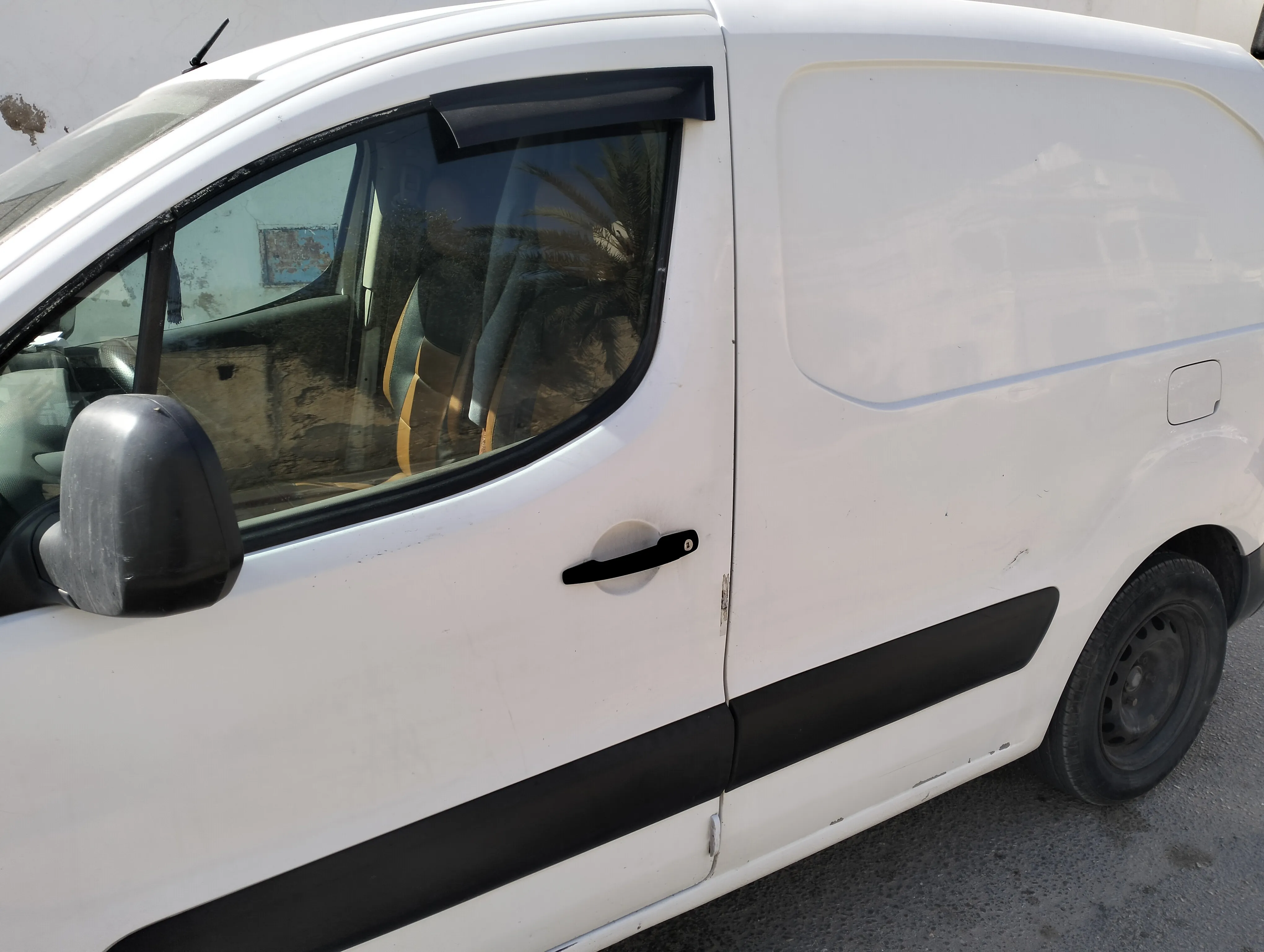 Berlingo b9 à Monastir - Photo 3