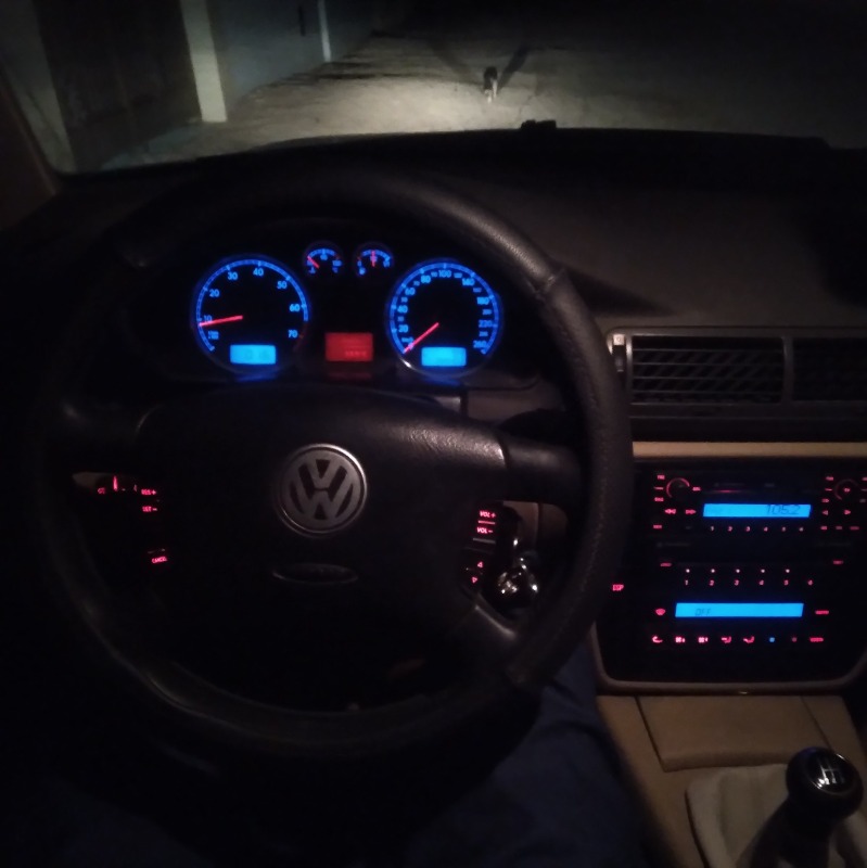 Volkswagen Passat Essence 2004 à Sfax - Photo 9