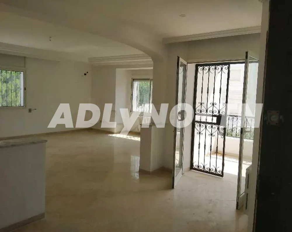 A vendre 1er et 2 etage de Maison