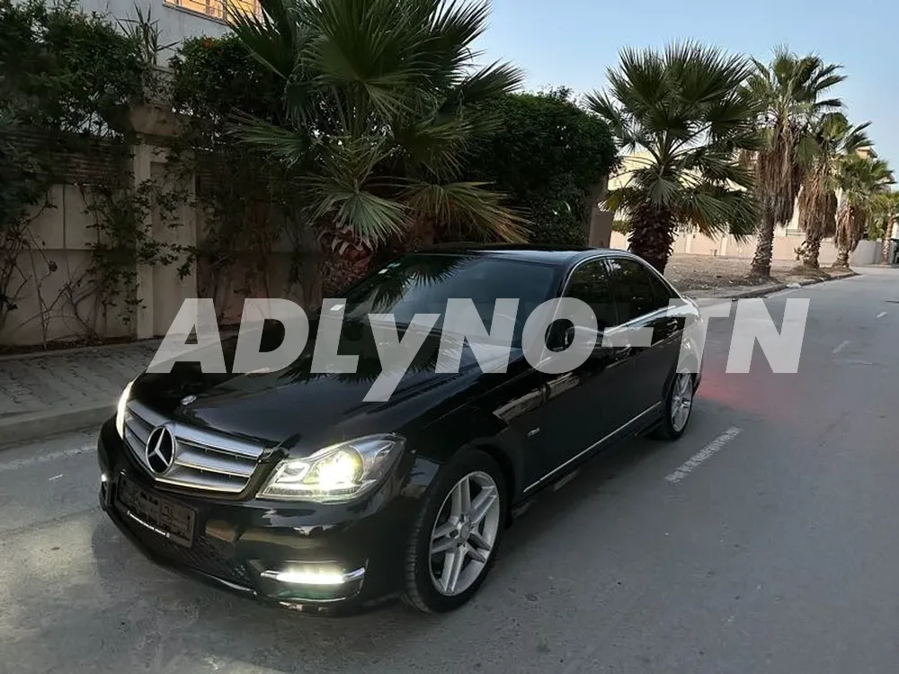 Mercedes classe c180 bva restylé pack Amg à Ariana - Photo 1