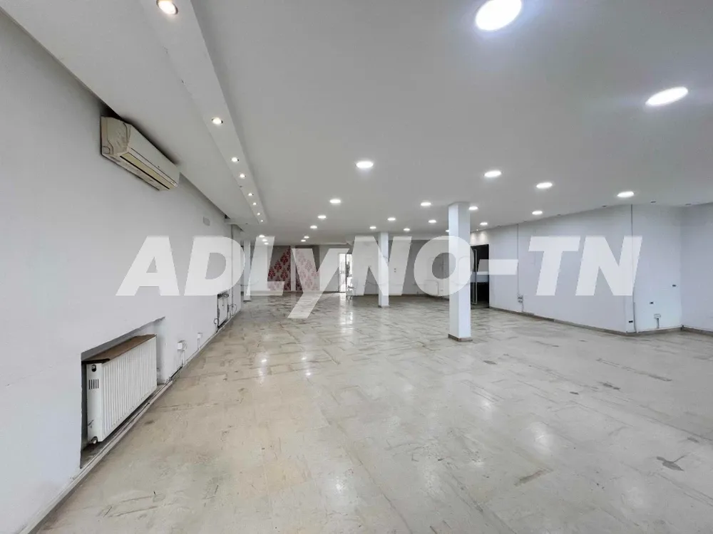 A LOUER OPEN SPACE 230m2 à la Soukra à Ariana - Photo 1