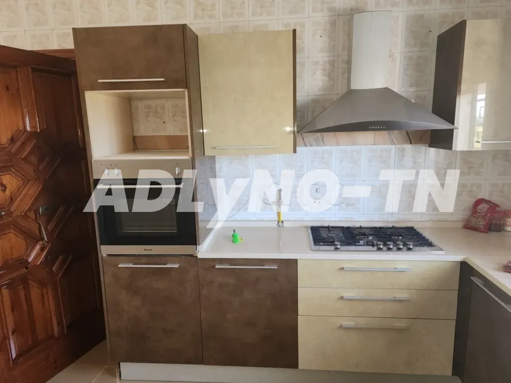 A louer une grand villa sur la route de la Soukra à Ariana - Photo 3