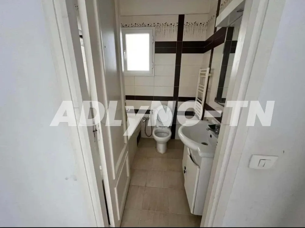a vendre un appartement s2 a l'aouina cité wahat à Tunis - Photo 4