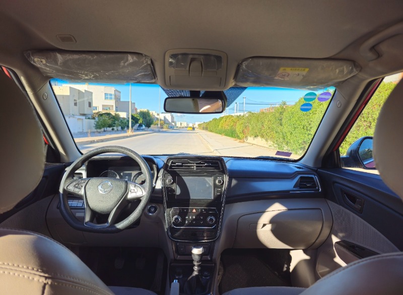 Ssangyong Tivoli Essence 2021 à Ariana - Photo 3