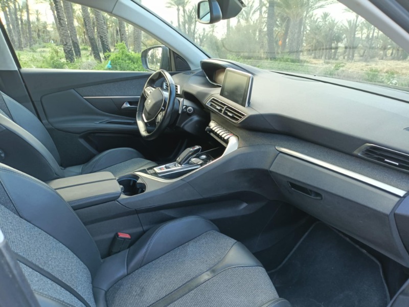 Peugeot 3008 Essence 2019 à Monastir - Photo 3