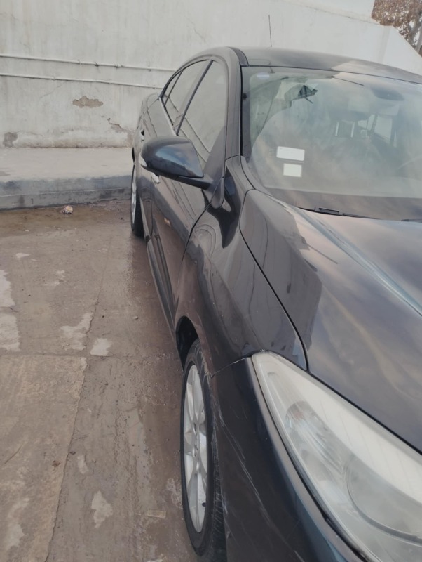Renault Fluence Essence 2012 à Manouba - Photo 2