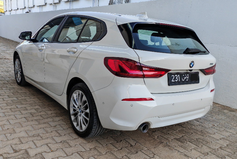 Bmw 116i Essence 2022 à Tunis - Photo 1