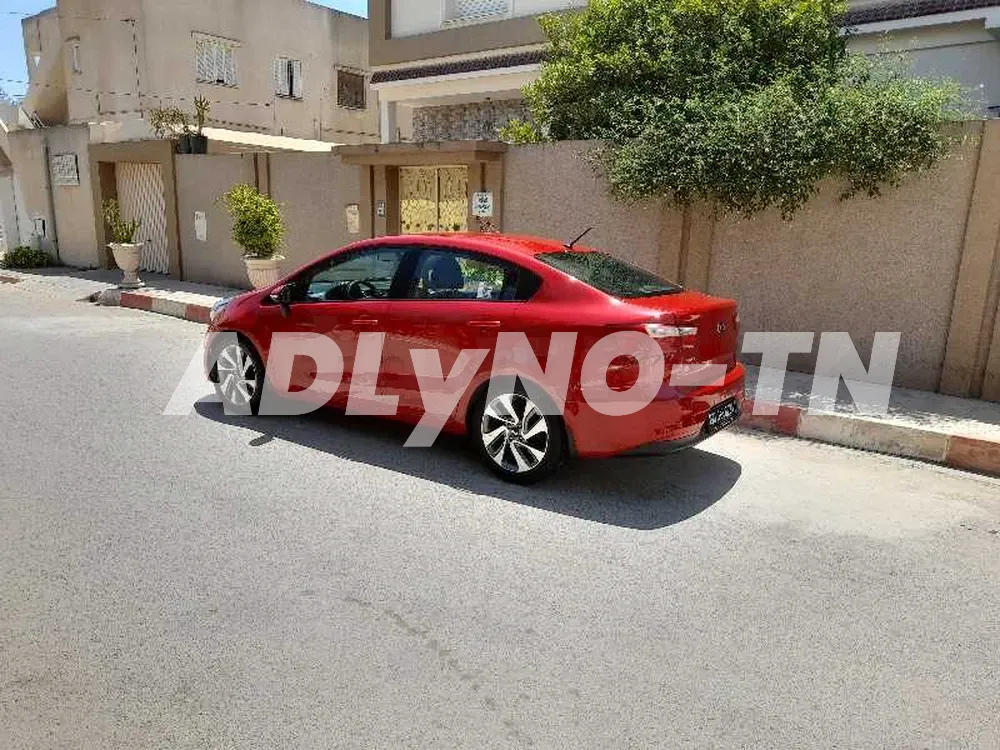 kia Rio 1er main à Ariana - Photo 2
