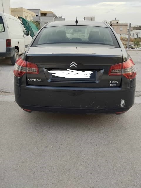 Citroen C5 Diesel 2011 à Tunis - Photo 2
