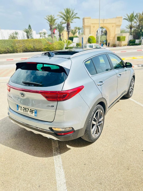 Kia SPORTAGE Hybride 2022 à Manouba - Photo 4