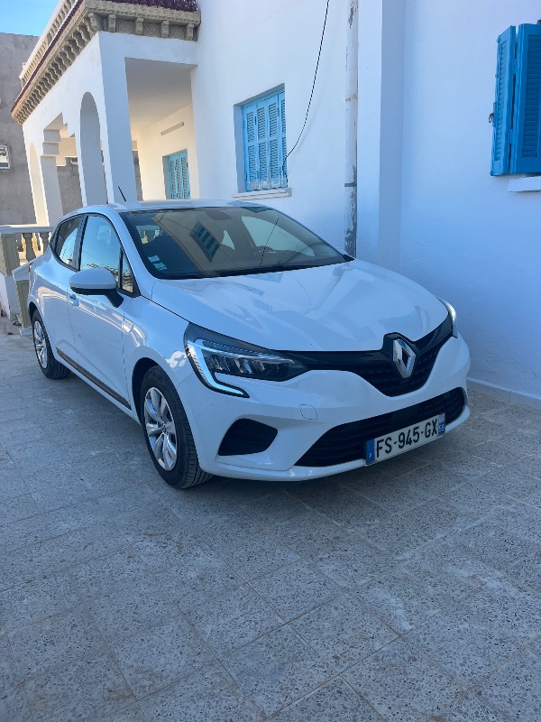 Renault Clio Essence 2020 à Medenine - Photo 1