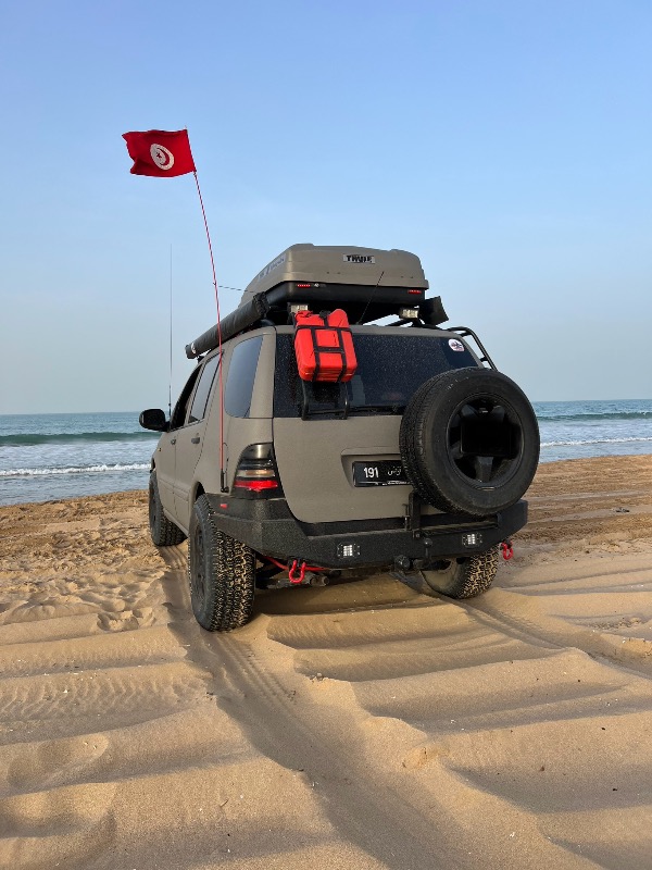 Mercedes Classe M Essence 2001 à Tunis - Photo 1