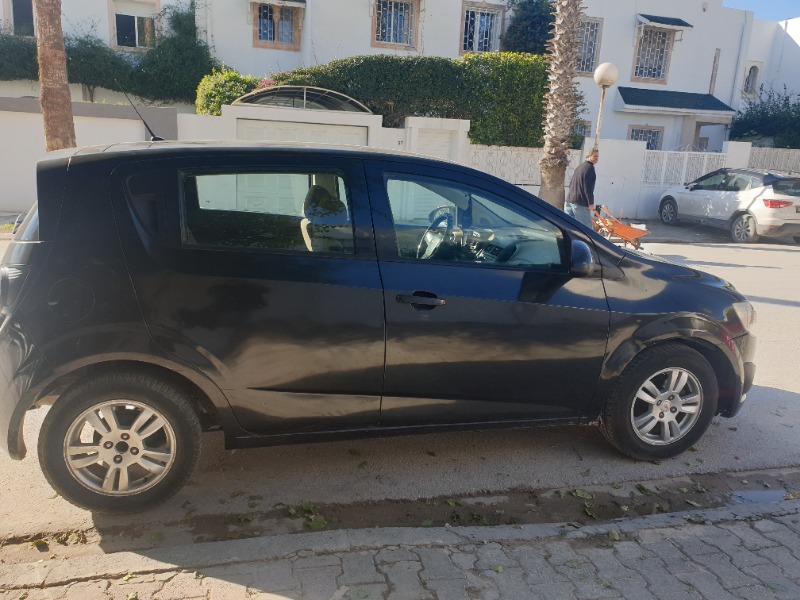 Chevrolet SPARK Essence 2013 à Tunis - Photo 6