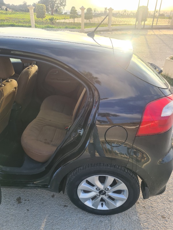 Kia RIO Essence 2015 à Tunis - Photo 6