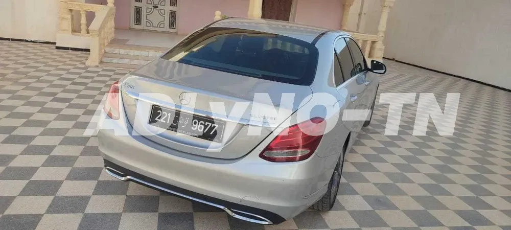 Mercedes-Benz c 180 à Tataouine - Photo 7